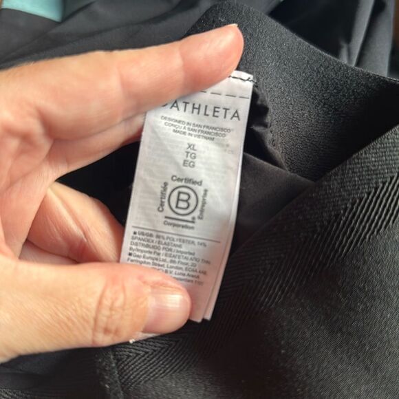 Athleta Swing Forward Pleated Midi Skirt Hi Low Colorblock Pull On Black Blue XL - Picture 6 of 6